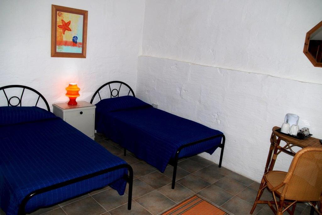 Anna Karistu Accommodation Kerċem Habitación foto